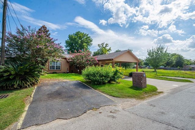 8002 Richland Drive, Houston, TX 77028