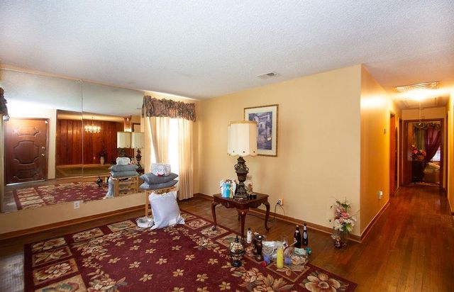 8002 Richland Drive, Houston, TX 77028