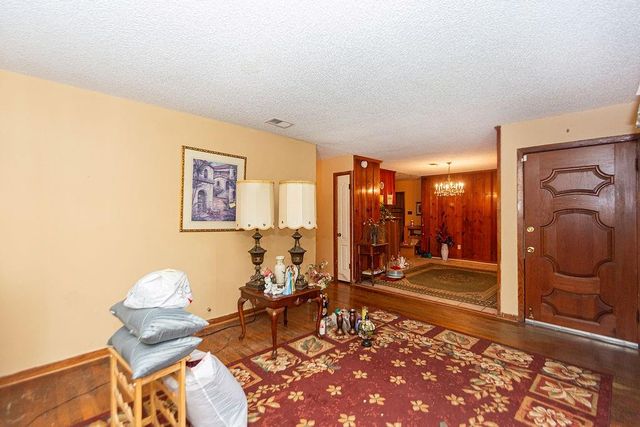 8002 Richland Drive, Houston, TX 77028