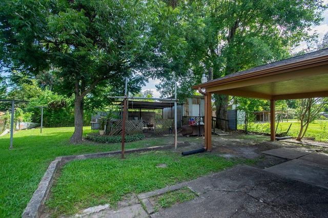 8002 Richland Drive, Houston, TX 77028