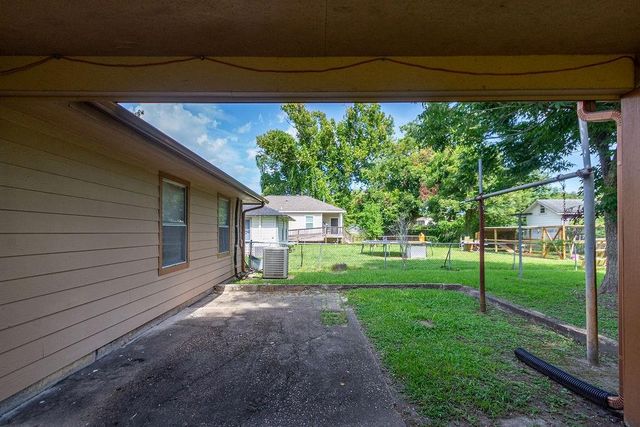 8002 Richland Drive, Houston, TX 77028