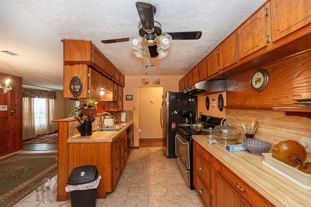 8002 Richland Drive, Houston, TX 77028