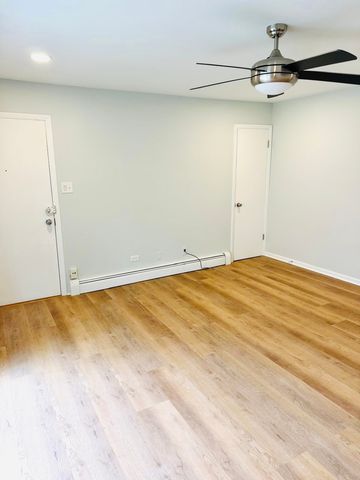 10425 S Hale Avenue 1A, Chicago, IL 60643