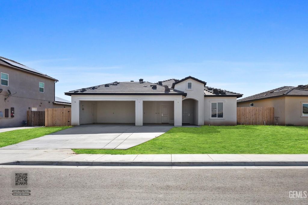 6107 Curvy Hills Drive, Bakersfield, CA 93306