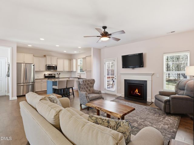 51 Golden Eagle Ridge, Zebulon, NC 27597