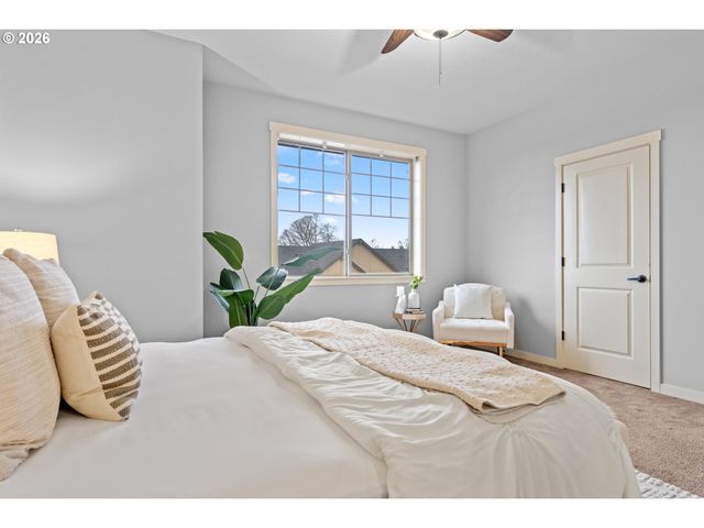 11292 Se FALCO St, Happy Valley, OR 97086