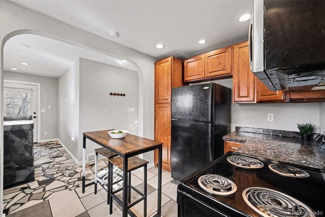 2957 S Fox Street, Englewood, CO 80110