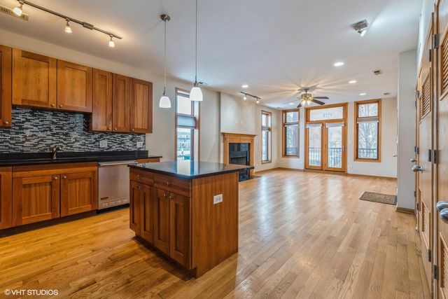 3932 S Lake Park Avenue 2N, Chicago, IL 60653