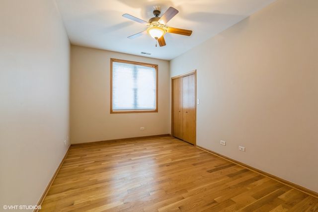 3932 S Lake Park Avenue 2N, Chicago, IL 60653