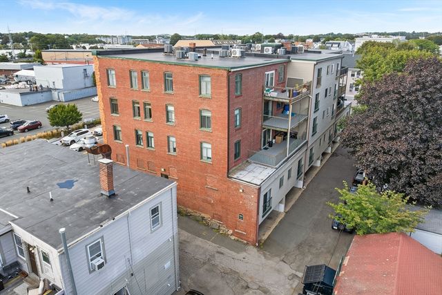 315 Rantoul St 402, Beverly, MA 01915