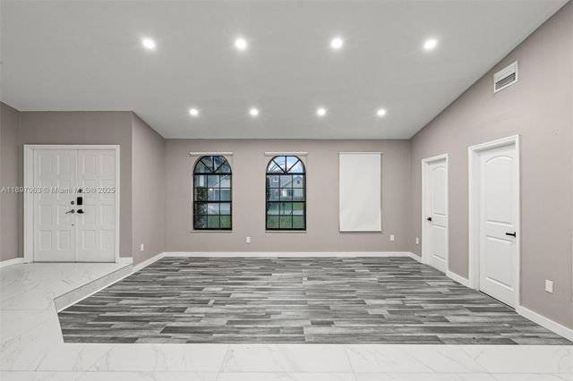 4490 SW 105th Ave, Davie, FL 33328