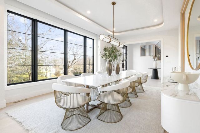 28 Cottonwood Rd, Newton, MA 02459