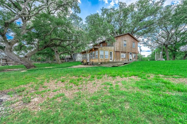 875 Private Road 652, Sargent, TX 77414