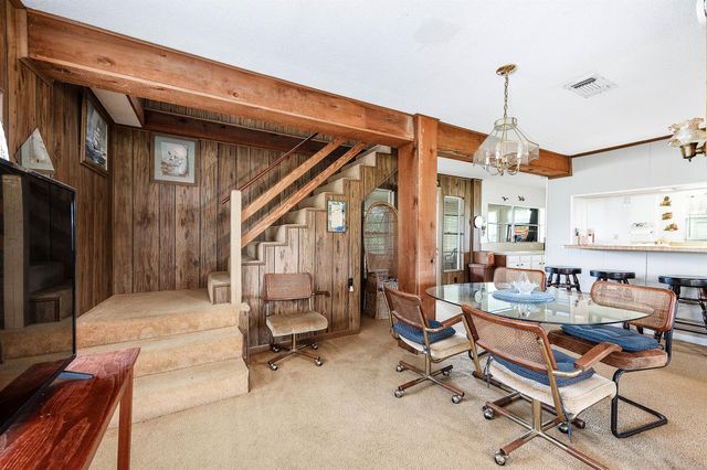 875 Private Road 652, Sargent, TX 77414