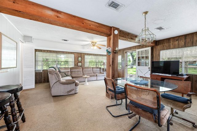 875 Private Road 652, Sargent, TX 77414