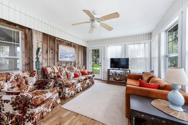 875 Private Road 652, Sargent, TX 77414