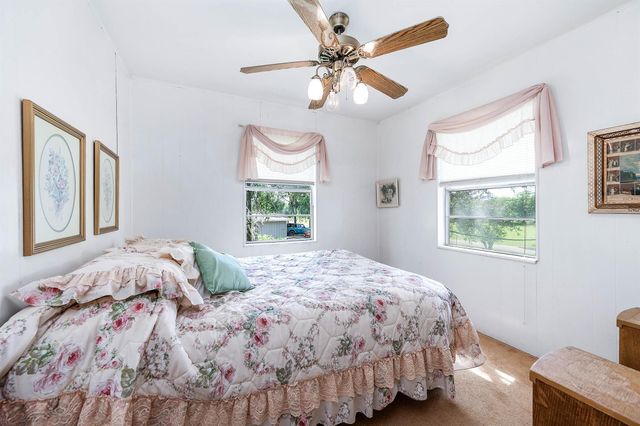 875 Private Road 652, Sargent, TX 77414