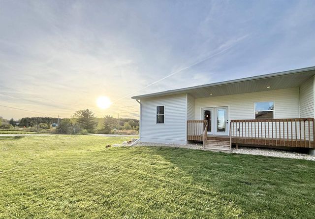S7126 Owls Head Road Road, Merrimac, WI 53561