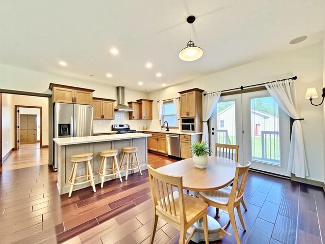 S7126 Owls Head Road Road, Merrimac, WI 53561
