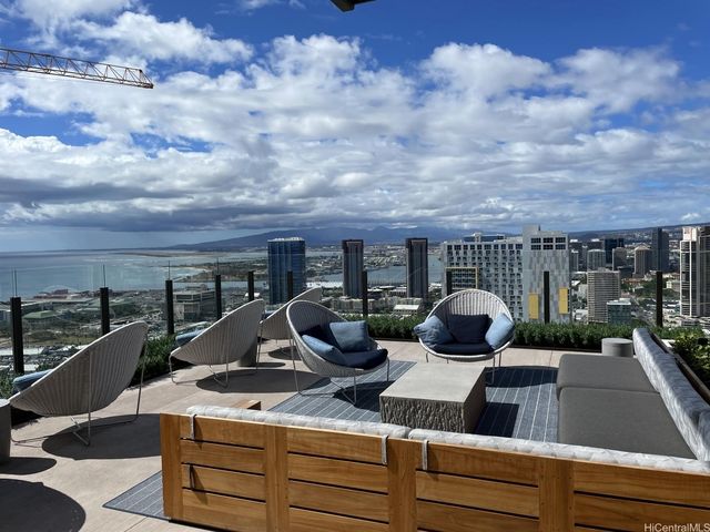 987 Queen Street 2405, Honolulu, HI 96814