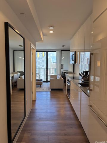 987 Queen Street 2405, Honolulu, HI 96814