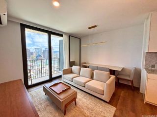 987 Queen Street 2405, Honolulu, HI 96814