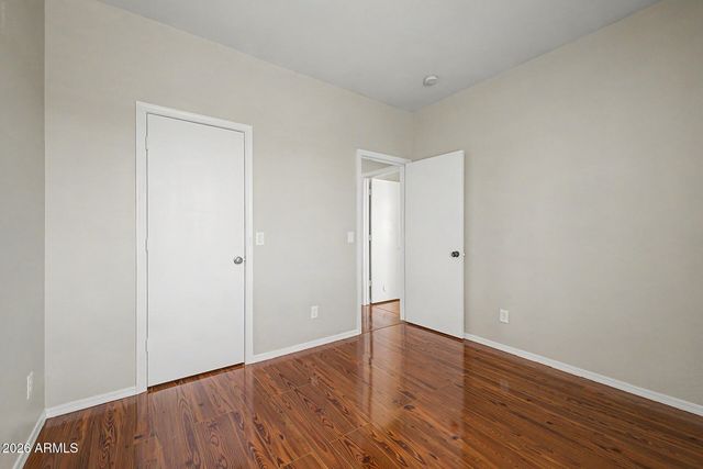7607 W STATE Avenue, Glendale, AZ 85303
