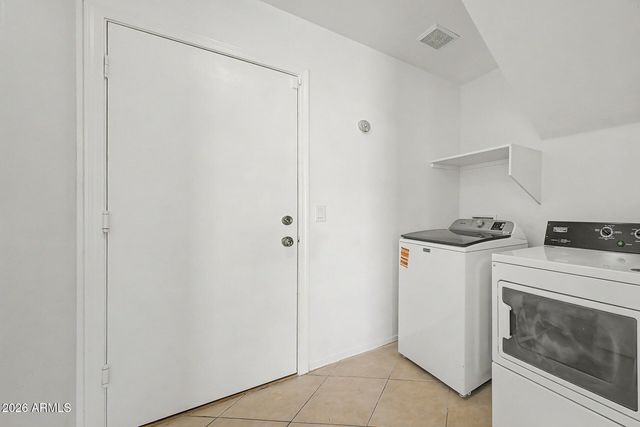 7607 W STATE Avenue, Glendale, AZ 85303