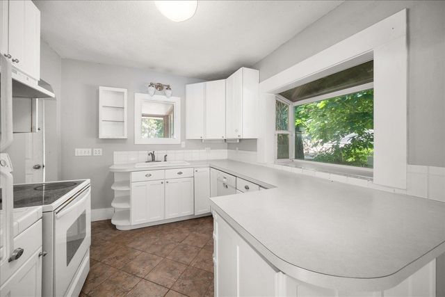 318 E 29th Ave, Spokane, WA 99203