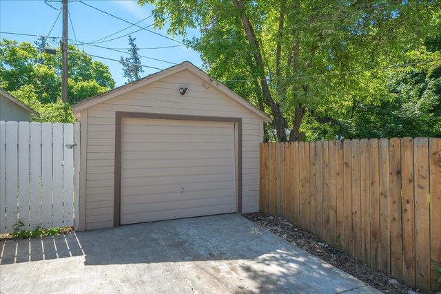 318 E 29th Ave, Spokane, WA 99203