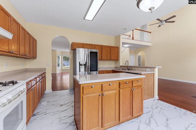 213 founders Ridge, Columbia, SC 29229