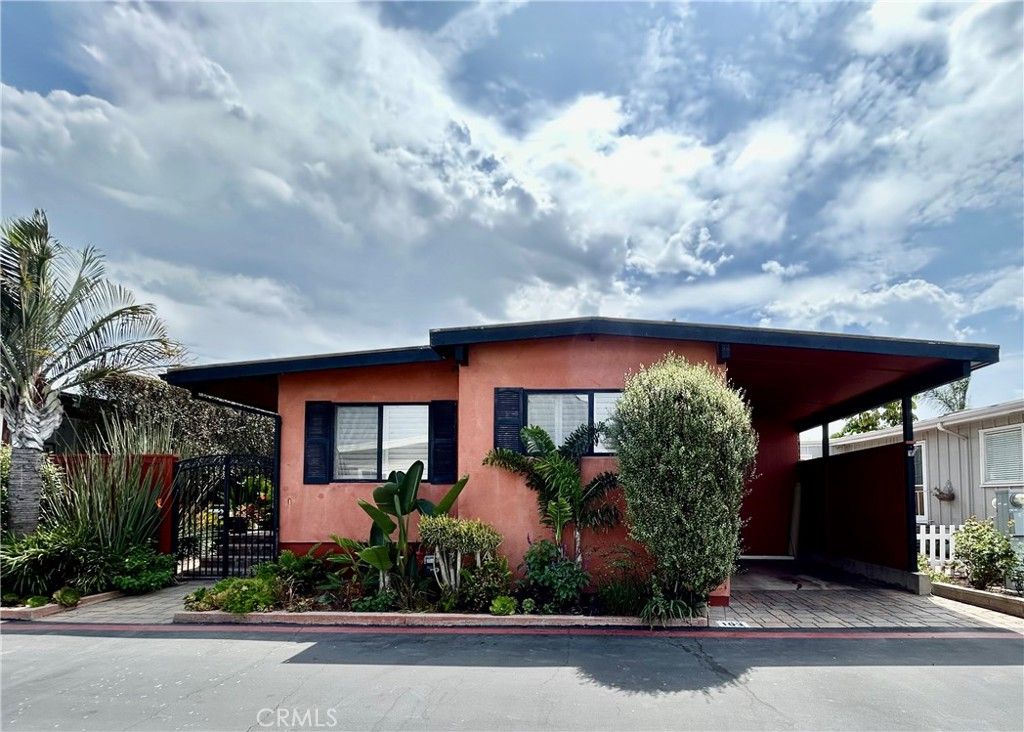103 Yorktown, Newport Beach, CA 92660 — exterior