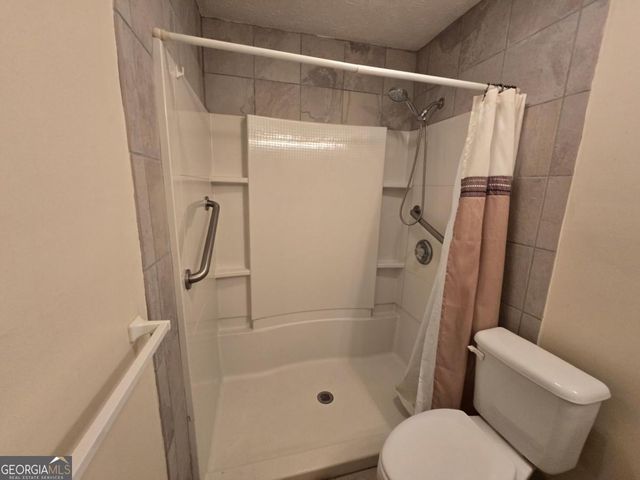 212 Marvin Church Road, Lyons, GA 30436