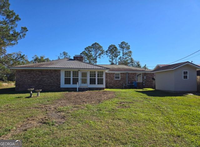 212 Marvin Church Road, Lyons, GA 30436