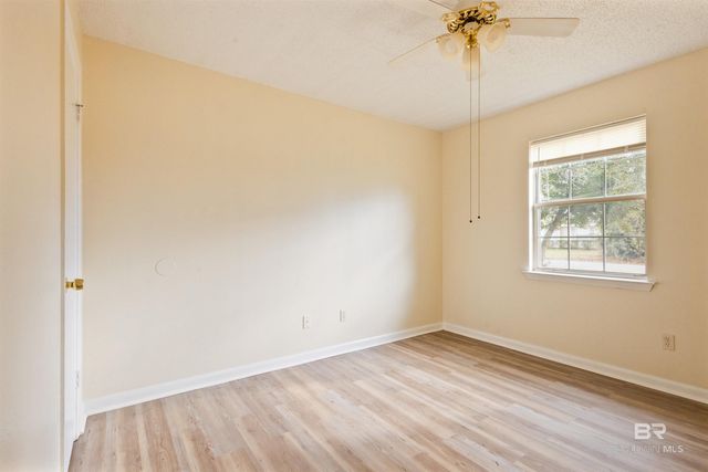 75 Steele Lane, Loxley, AL 36551