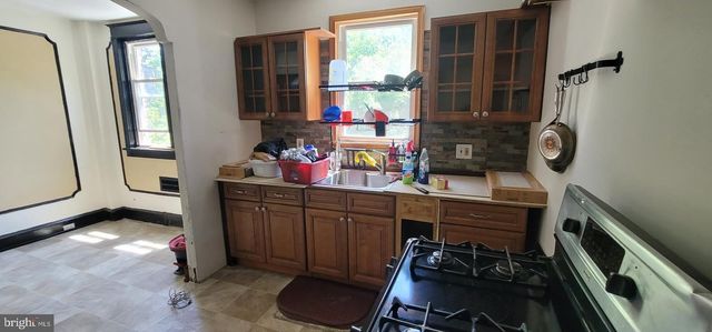 907 MACDADE BLVD, Lansdowne, PA 19050
