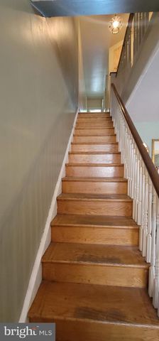 907 MACDADE BLVD, Lansdowne, PA 19050
