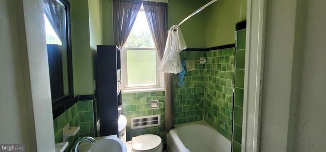 907 MACDADE BLVD, Lansdowne, PA 19050