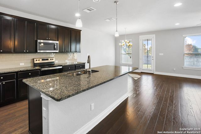 219 Lucchese, San Antonio, TX 78253