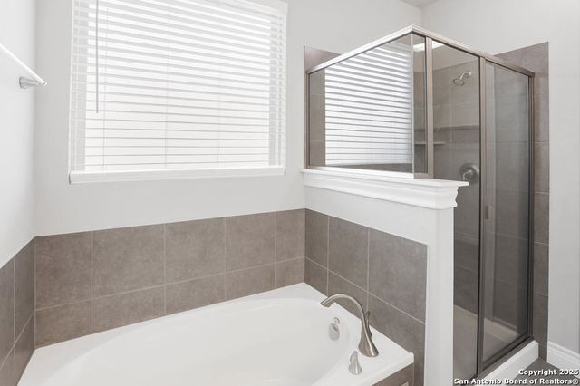 219 Lucchese, San Antonio, TX 78253