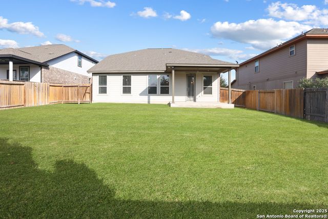 219 Lucchese, San Antonio, TX 78253