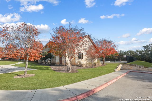 219 Lucchese, San Antonio, TX 78253