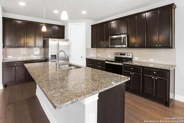 219 Lucchese, San Antonio, TX 78253