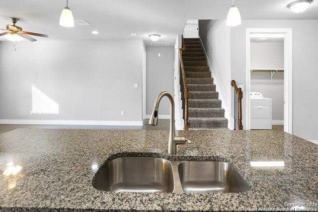 219 Lucchese, San Antonio, TX 78253