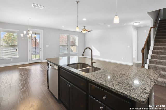 219 Lucchese, San Antonio, TX 78253