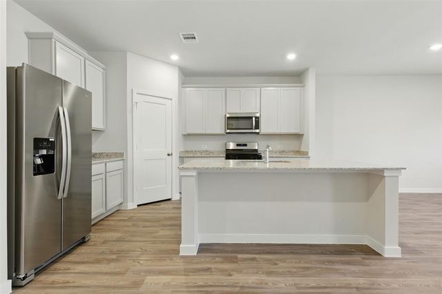 25187 Leather Leaf Ct, Montgomery, TX 77316