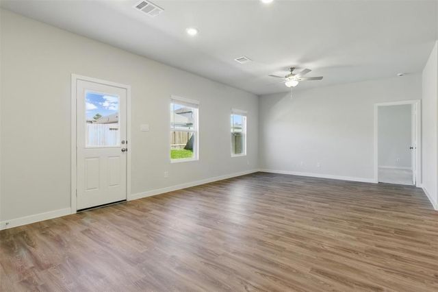 25187 Leather Leaf Ct, Montgomery, TX 77316
