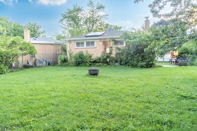 8837 Belleforte Avenue, Morton Grove, IL 60053