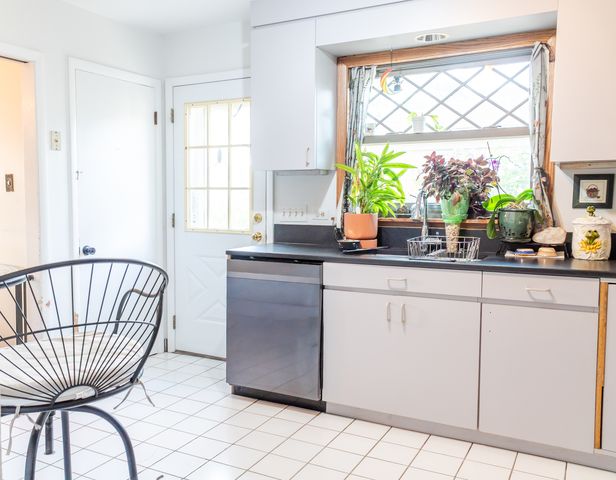 8837 Belleforte Avenue, Morton Grove, IL 60053