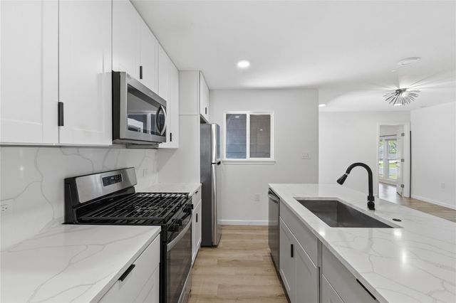 6807 La Salle DR, Austin, TX 78723
